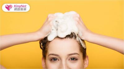每天洗頭卻還是油膩膩！油性髮質該如何挑選洗髮精？